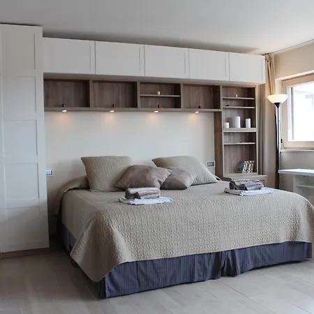 Panoramic Luxury Little Penthouse
