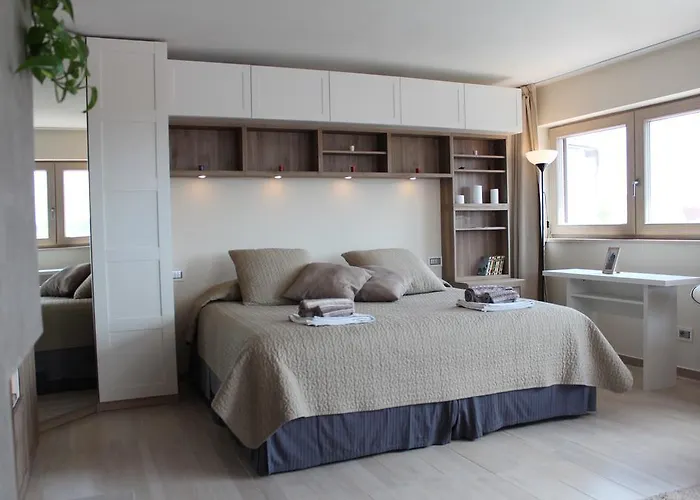 Panoramic Luxury Little Penthouse