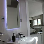 Panoramic Luxury Little Penthouse
