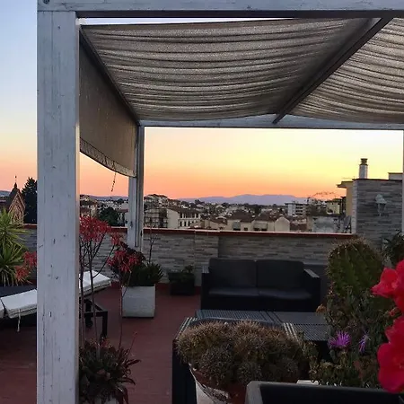 Panoramic Luxury Little Penthouse Флоренция