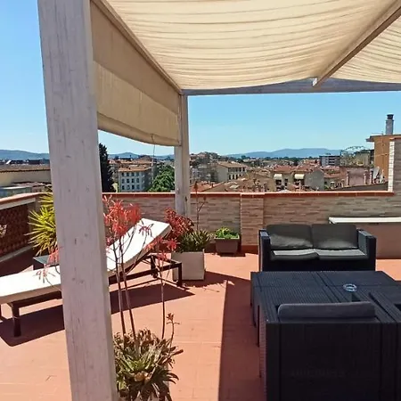 Panoramic Luxury Little Penthouse Апартаменты