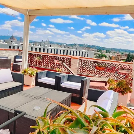 Panoramic Luxury Little Penthouse Флоренция